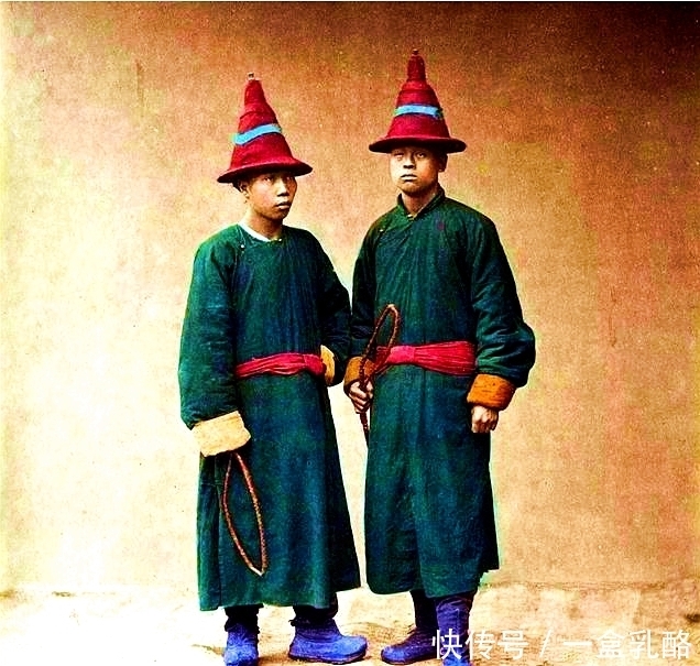 清代奇案:妻子貌美,吃鸡肉时假死,三个男人丧命,连成一桩奇案