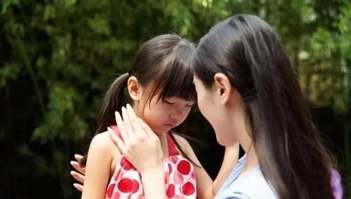 孩子|10岁女孩穿'性感衣服',背后隐藏的是'性教育'缺失,引人思考