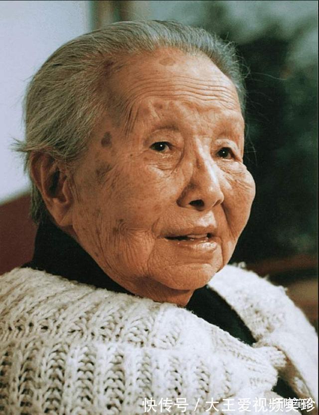 徐志摩|被张爱玲讽刺,被林徽因怼,被鲁迅瞧不起,为何她们都看不惯冰心