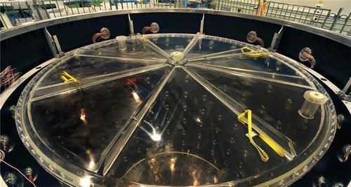 中微子 5万吨“超纯水”,日本储存在地下20年从未喝过,他们为了什么?