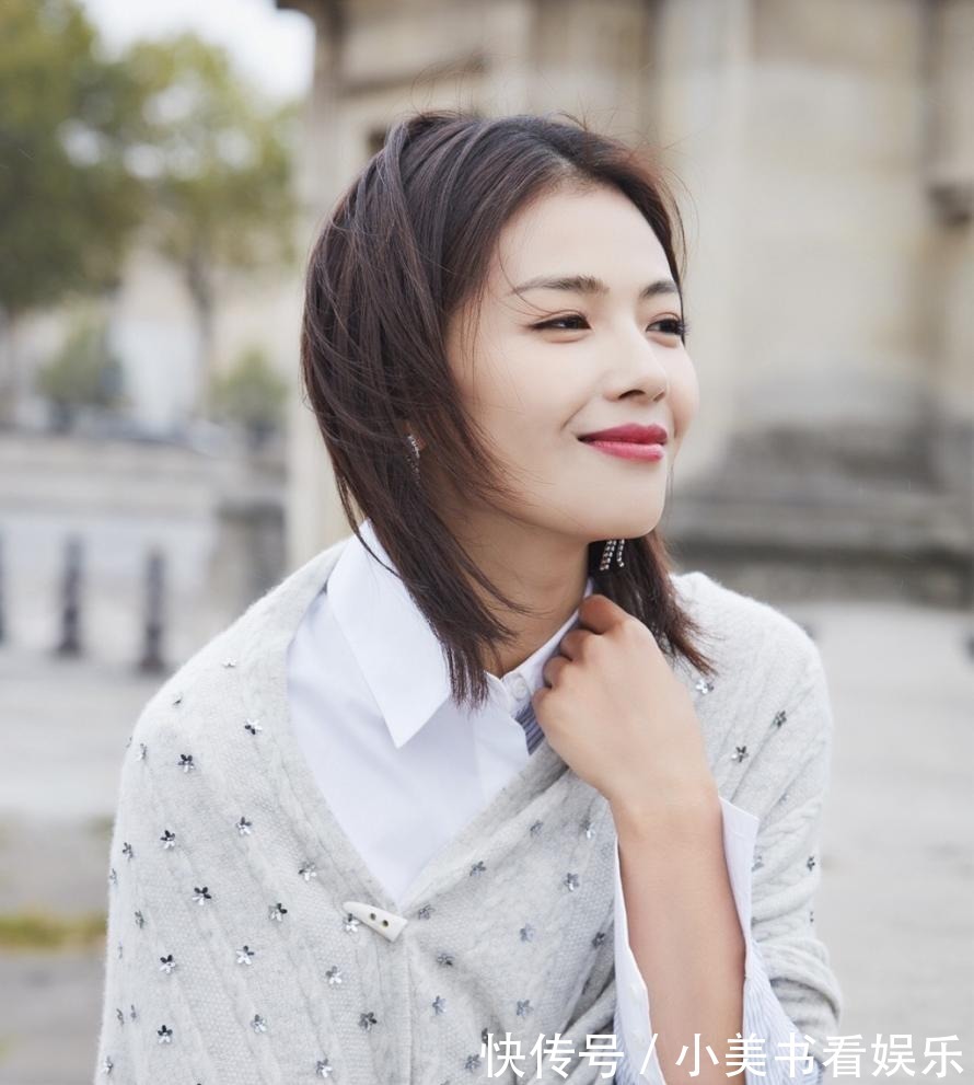 减龄|女人过了50岁尽量别留长发、烫卷发！推荐这3款发型，太减龄