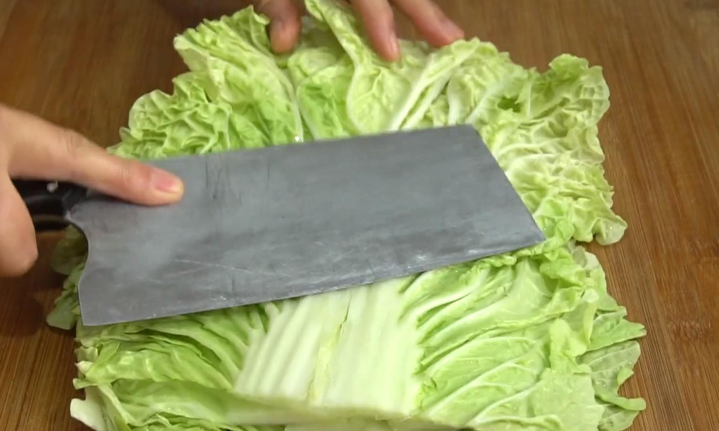 早餐|白菜加3个鸡蛋,教你做懒人早餐,手不沾面,口感鲜美,营养丰富