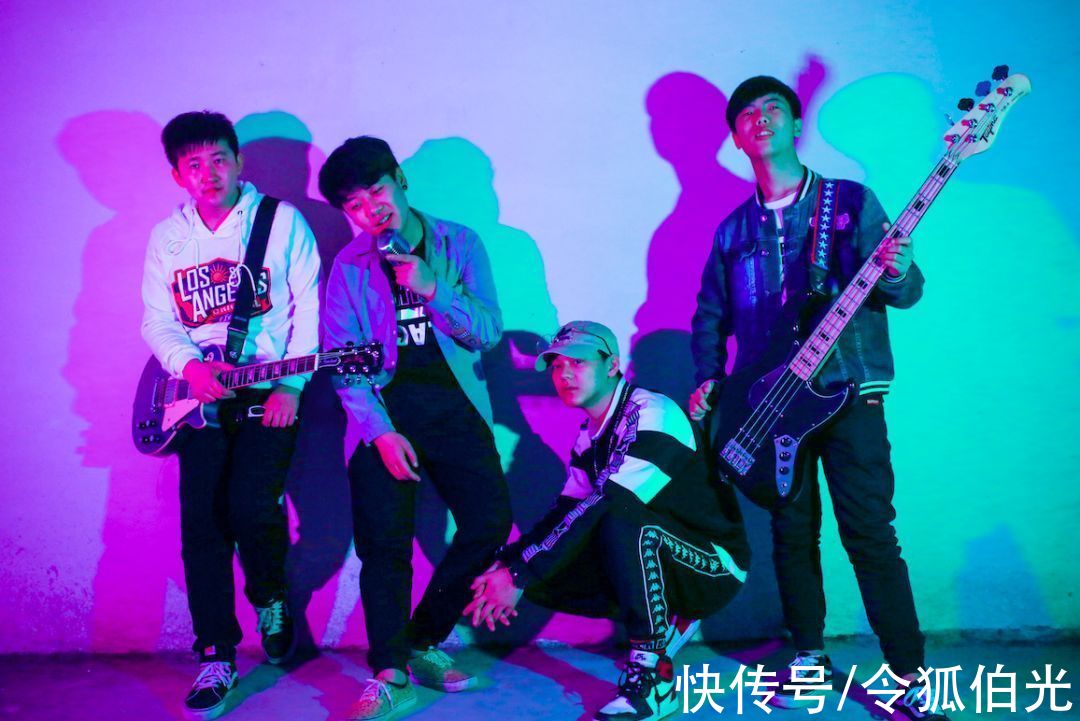 講故事，賣情懷，沒有周杰倫時(shí)代音樂人也配叫《時(shí)光音樂會》？