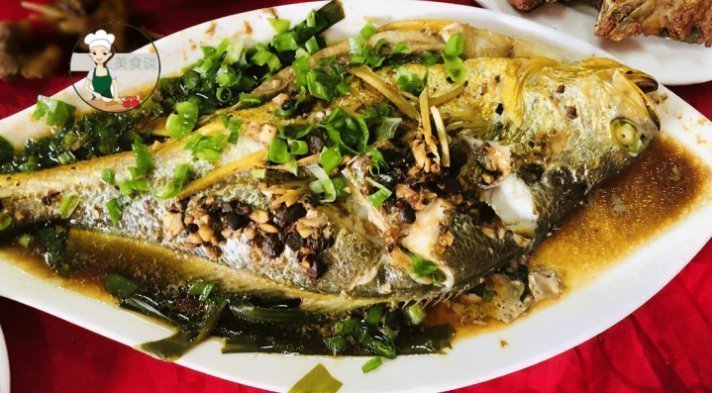 随礼|随礼500块吃酒席,一大桌子的硬菜,都吃嗨了,看看都有啥硬菜