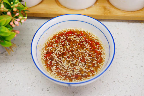花甲|年夜饭的压轴菜,几样简单一蒸,“花团锦簇”端上桌,团圆又喜庆