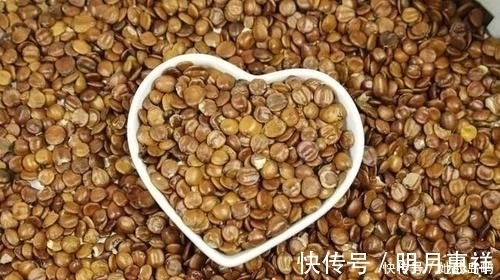 泡水|安眠药“替代品”被找到，睡前喝两口，静心安神，让你沾床就睡