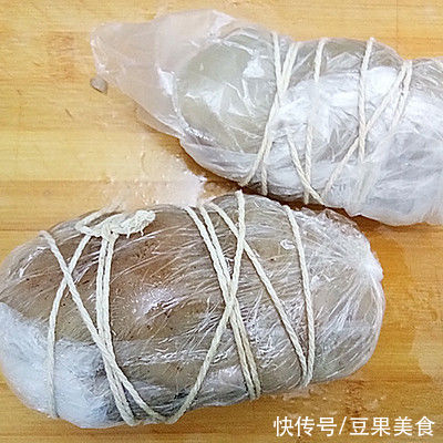 蘸料|秋天少不了这道盐水肘子，鲜味浓厚，别错过