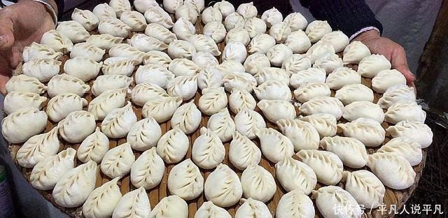 过年包饺子这肉别错过,低脂高蛋白,这样调馅,鲜香多汁,真好吃