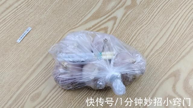 今天才知道，保存大蒜方法简单，不干瘪不发芽，真管用