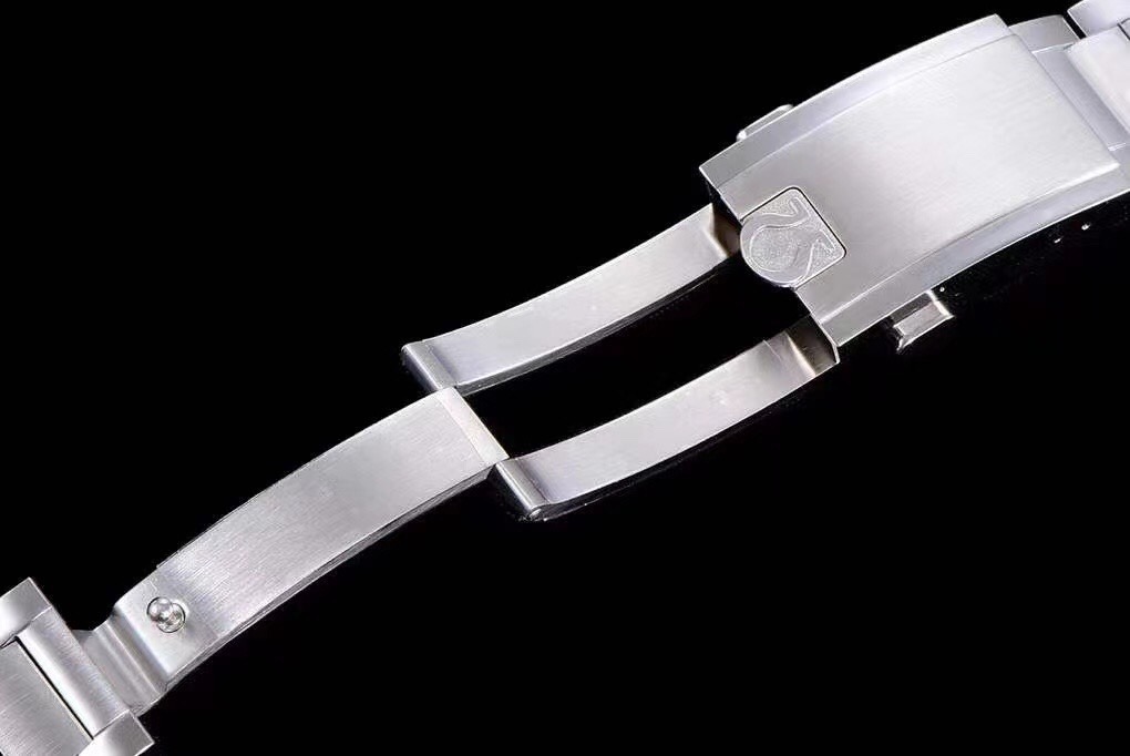 仪表不凡说表:OM 全新欧米茄超霸阿波罗11号腕表