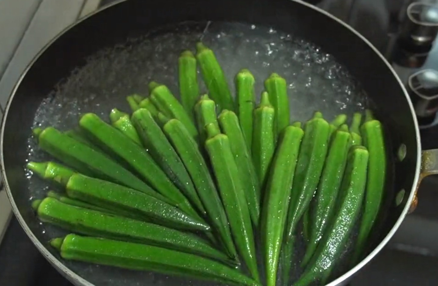 寒性食物|自从学会秋葵这样做，一周吃七次都不腻，每次都吃光，比肉还好吃