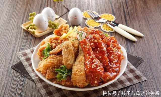 内科|50岁内科专家吕树铮忠告：降血脂并不难，记住2件事，助血脂稳降