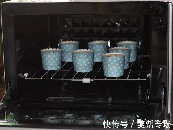 没有烤箱怎么做蛋糕4种方法电饭煲、微波炉、平底锅和蒸蛋糕