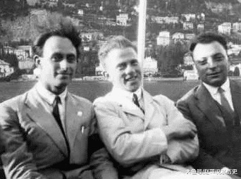 史上最牛的物理学论战，玻尔靠什么赢了爱因斯坦3次