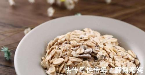 营养物质|燕麦片和麦片到底有什么不同?原来差距还真大,买时要看清楚