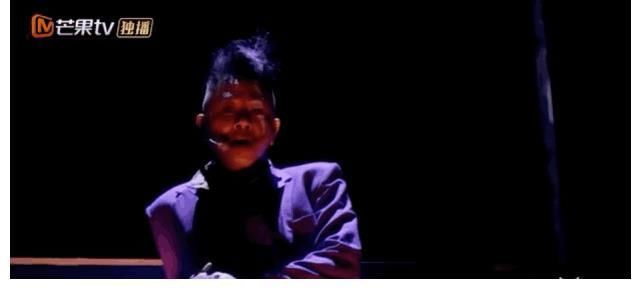 陈小春张智霖又抱上了,网友:呼叫应采儿袁咏仪