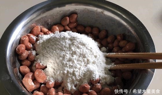 这就是东北过年必备小吃，香、脆、脆！小孩子喜欢！童年的气息