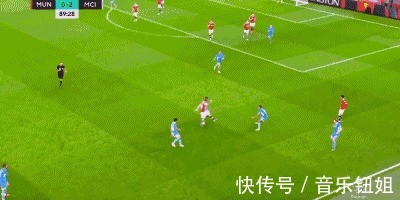 德布劳内|三拳三踢加一铲的C罗,被英超名宿点破实质:情绪发泄的懦夫行为