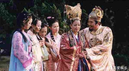 头发|朱元璋从御膳中吃出一根头发,厨师急中生智,回了6字保全性命