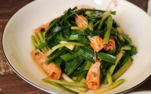 女婿第一次上门,丈母娘花100元做了4菜1汤,道道有深意