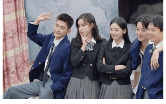 孟子义|《五十里桃花坞》节目张翰、孟子义太好嗑了，“孟翰药”CP撒糖