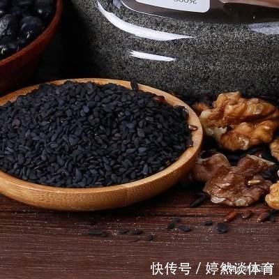 女人|女人不想老太快！建议多吃这几样，一口吃下去，满嘴都是胶原蛋白