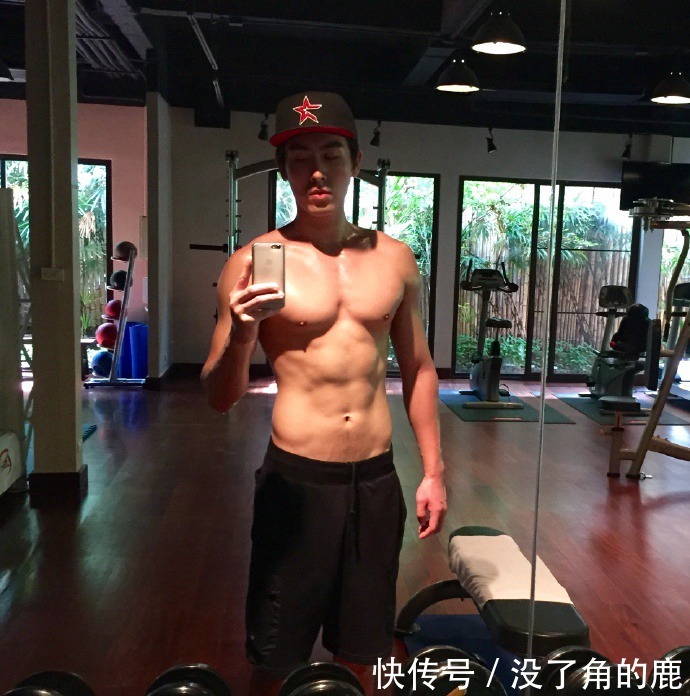 健身达人|身材如雕刻的肌肉奶爸,金牛座健身达人,一周至少保持五天训练!