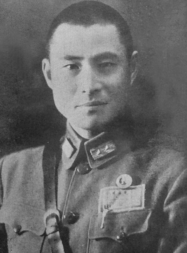 单独|黄维改造时,要求单独参观一个地方,黄维:那里埋着我的几千弟兄