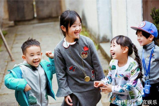 孩子|女儿是''小情人'',儿子是''意外''网友调侃无比心疼儿子