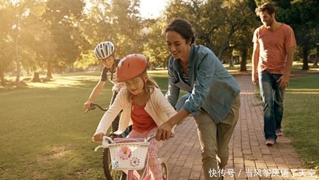 太懒|孩子太懒不爱运动，多半是家长不会引导，学会这4招教你轻松搞定