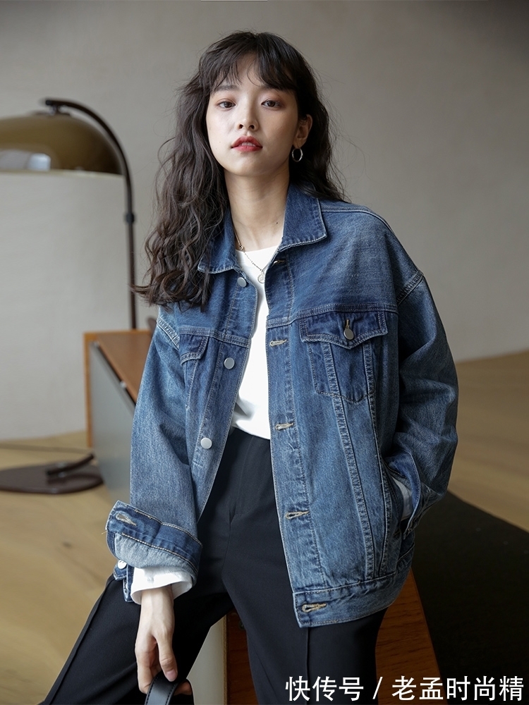 小脚裤|初秋季节,微胖女生穿搭的6个通用服装单品