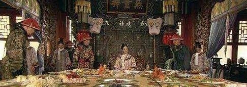 今日亮点她是徐志摩瞧不起的发妻,离婚后的她徐志摩高攀不起,家庭很美满