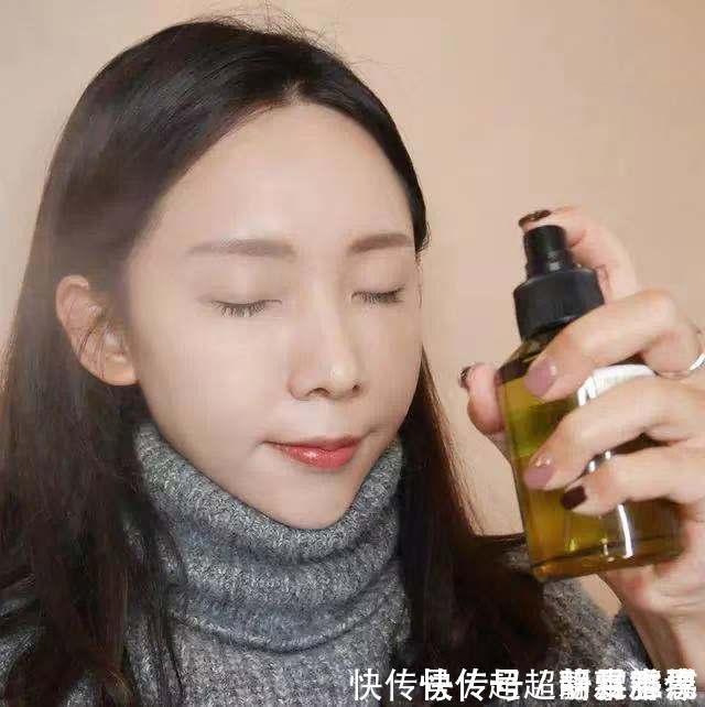 马迷|爱长“闭口粉刺”的女生,每天坚持做这件事,皮肤白白净净又细腻