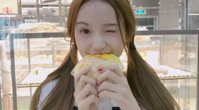 劲儿|女生来大姨妈,3种水果使劲儿吃,抵抗衰老降体重,子宫也变干净