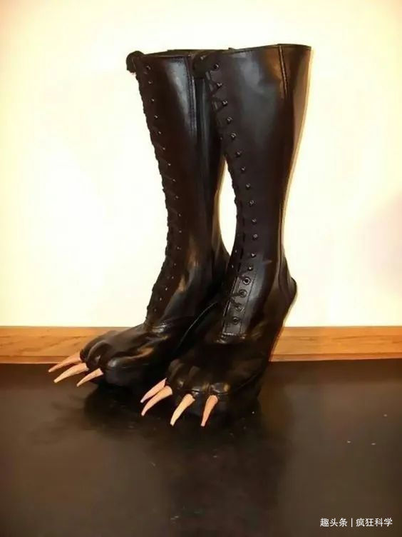 纯天然@一组脑洞大开的奇葩鞋子,设计师的创意实在让人看不懂!