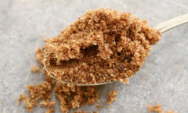 食物|生完孩子被催着喝“红糖水”,产后喝红糖水真能补铁、促排恶露吗