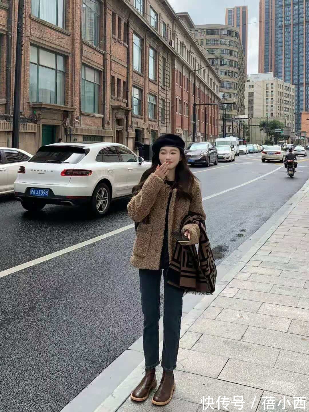 大衣|入冬后该买什么裤子?建议多穿这4种,小黑裤、阔腿裤时髦又高级