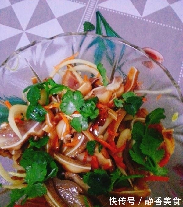 丰泽|猪身上这个部位凉拌,爽口开胃又下酒,荤素搭配营养好,老公爱吃