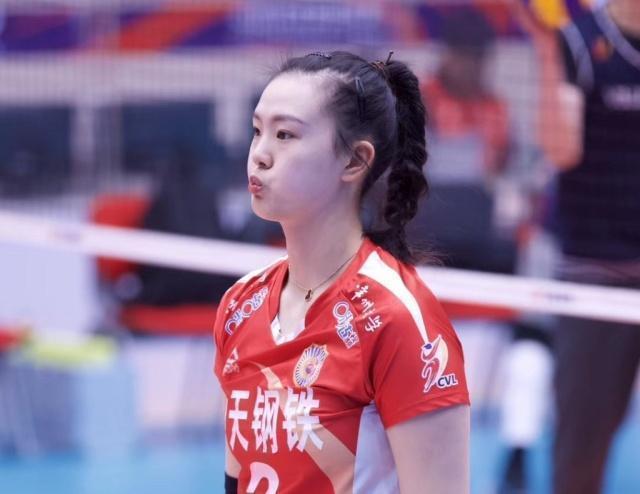 中国女排|她是泰国排球女神，颜值高身材“火辣”，颜值堪比张常宁