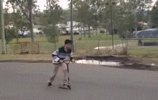 |搞笑GIF趣图:劈叉我见多了,但是这样的真没见过