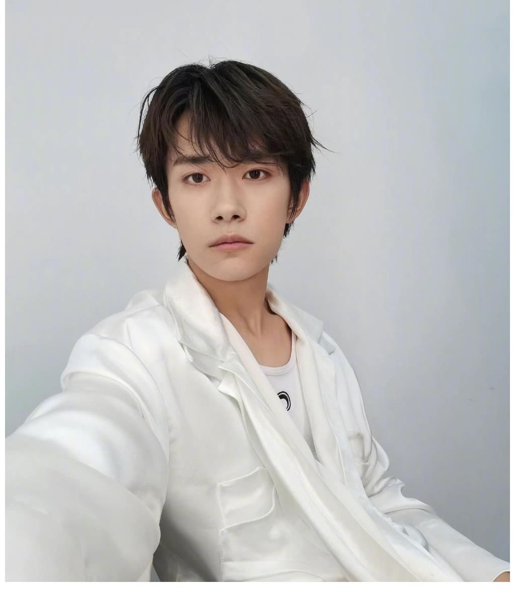 朋友请听好2官宣，易烊千玺退出井柏然董子健加入，期待全新故事