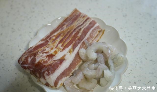 母子2人的早餐，发圈引来无数点赞，网友简单也可以很有仪式感