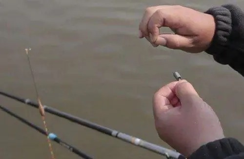 野钓|悄悄告诉你,你的铅坠一直用错了,这样用野钓无敌!