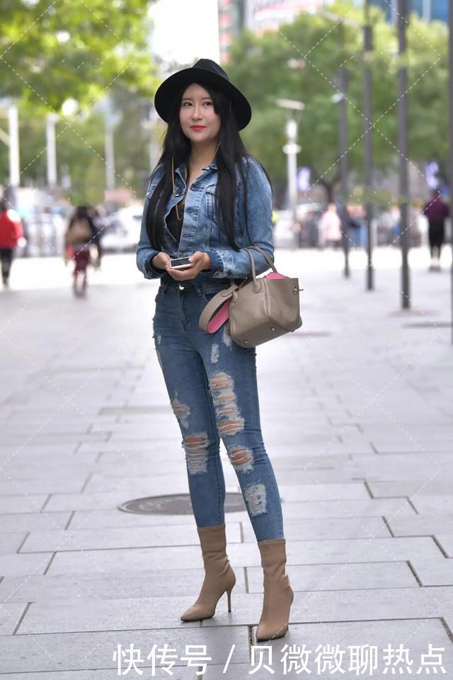  牛仔装|秋冬季节的“牛仔装”，舒适又保暖，让小姐姐秀出不一样的时尚