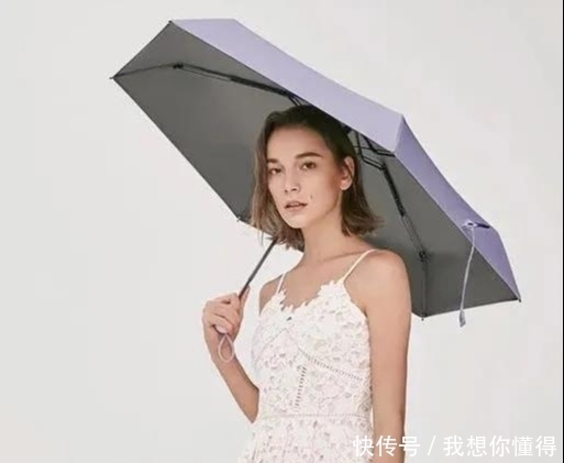 雨伞|薇娅＂懒人伞＂一夜爆红，40度出门不怕晒，网友：防晒霜可以扔了