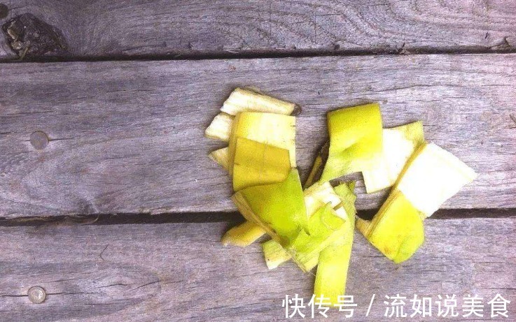 香蕉作为水果太寻常，但皮却是养花的好东西！