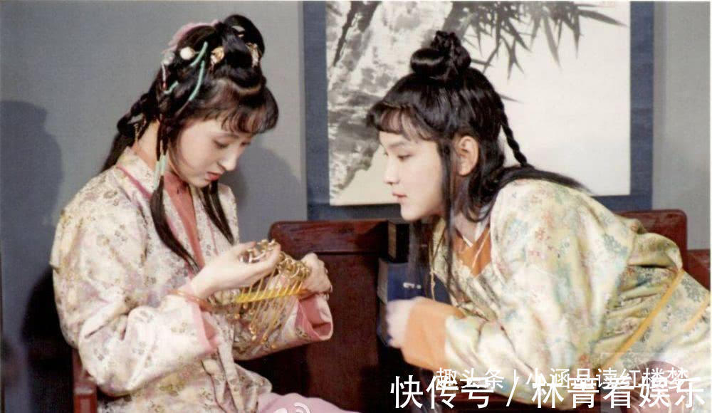 贾政&为了嫁给宝玉,薛宝钗两次私下讨好过一个坏男人,好多人都忽略了