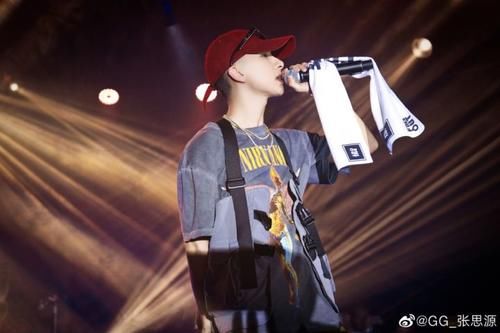 选手|新说唱遭冷眼的暴扣,却在《青你3》扮演大魔王