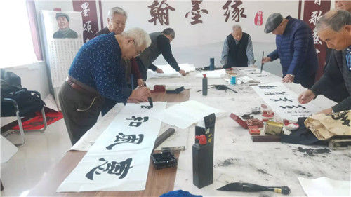  山东省|山东省德州市岔河小区开展书法交流活动