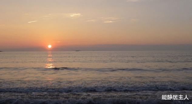 文字|读《涨潮日》有感,早年坎坷经历,写下怎样感人至深的清澈作品